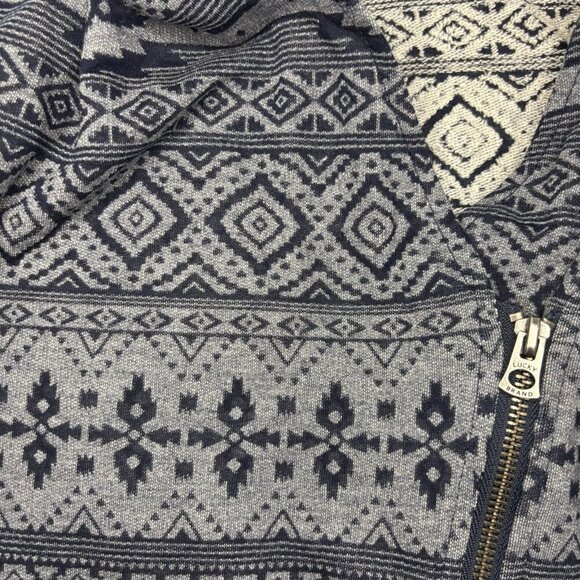 LUCKY BRAND Medium Full Zip Top Assymetric Zipper Pockets Navy Gray Aztec Design - Picture 2 of 4